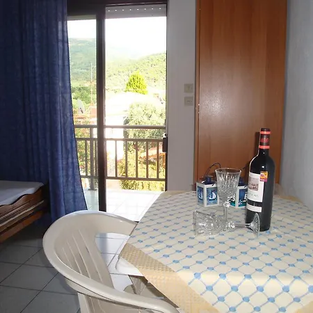 Filaktos דירה סקאלה סוטירוס